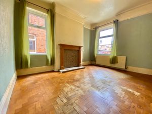 Dining Room- click for photo gallery